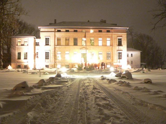 Gutshaus Redewisch Hotel & Restaurant Boltenhagen  Exterior photo
